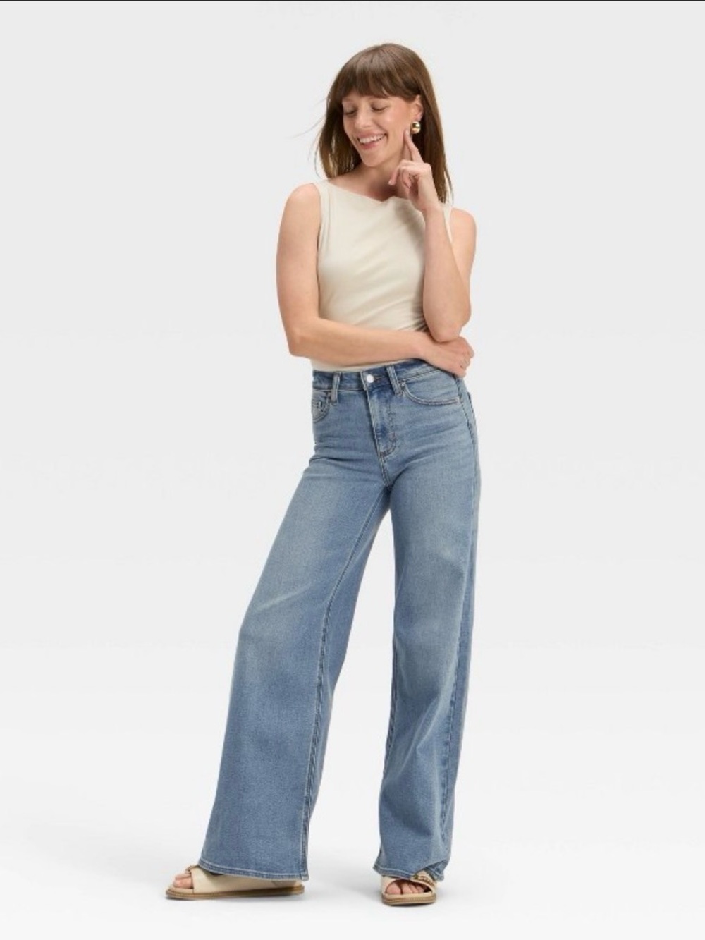 Universal Threads High-Rise Wide Leg Jeans in Light Blue